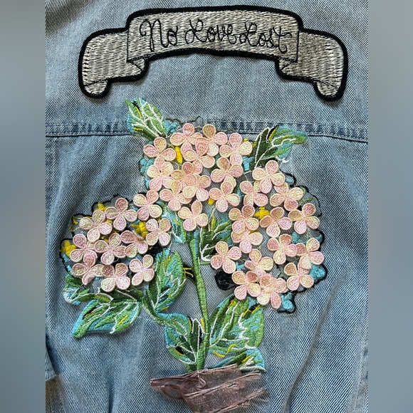 Embroidered Girl Denim Jacket - Picture 4 of 8